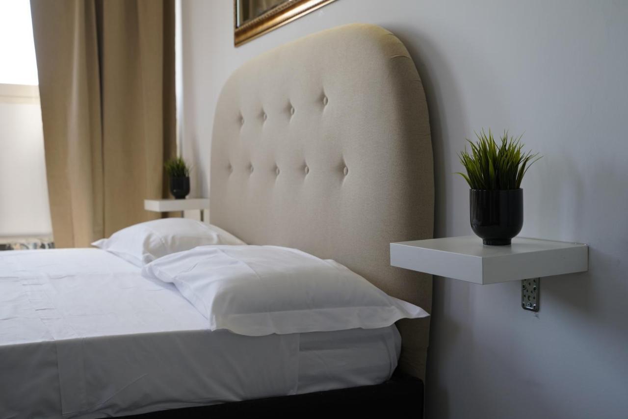 Airport Suite Катанія Екстер'єр фото